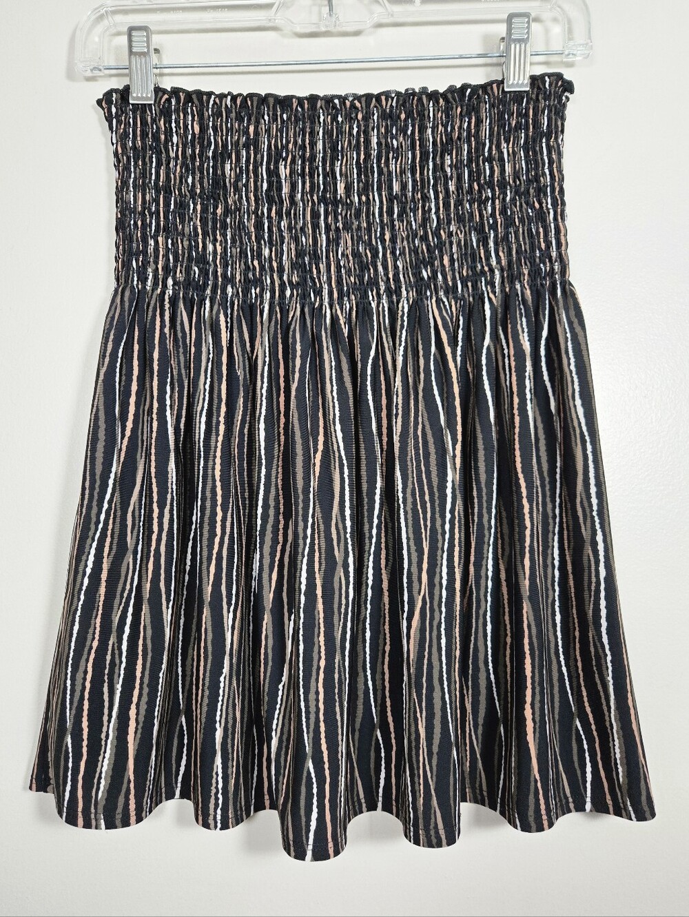 BCBGMaxAzria Black/Brown/Olive Smocked Striped Strapless Top, Size L ~ EUC - Picture 4 of 8
